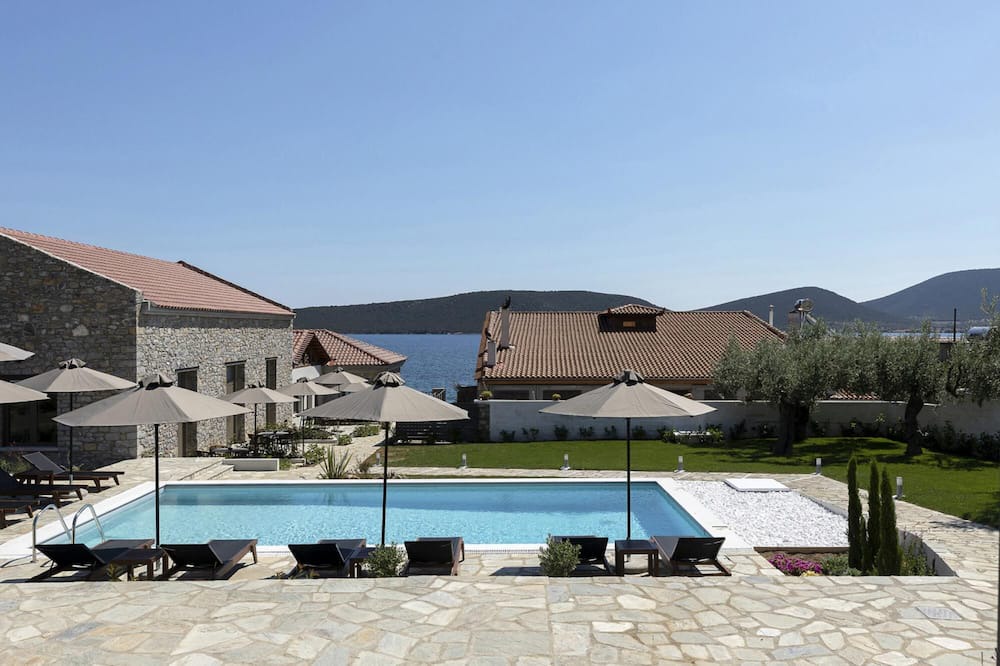 Photo of Outdoor in Sourpi