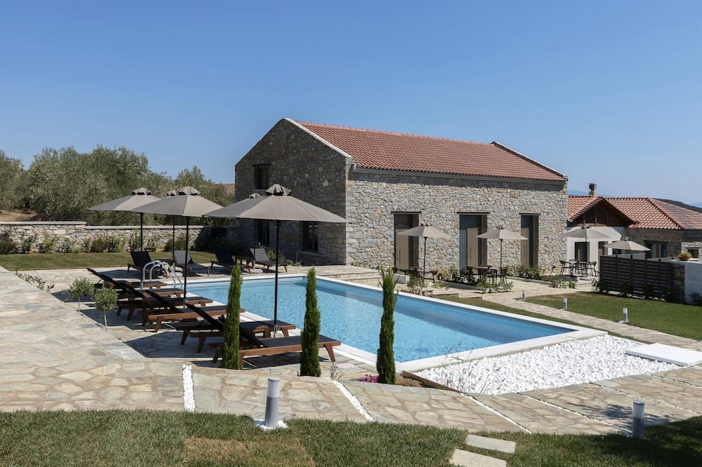 Photo of Outdoor in Sourpi