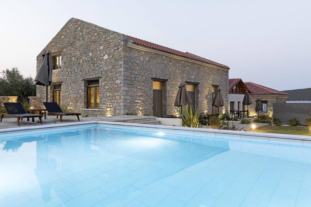 Photo of Outdoor in Sourpi