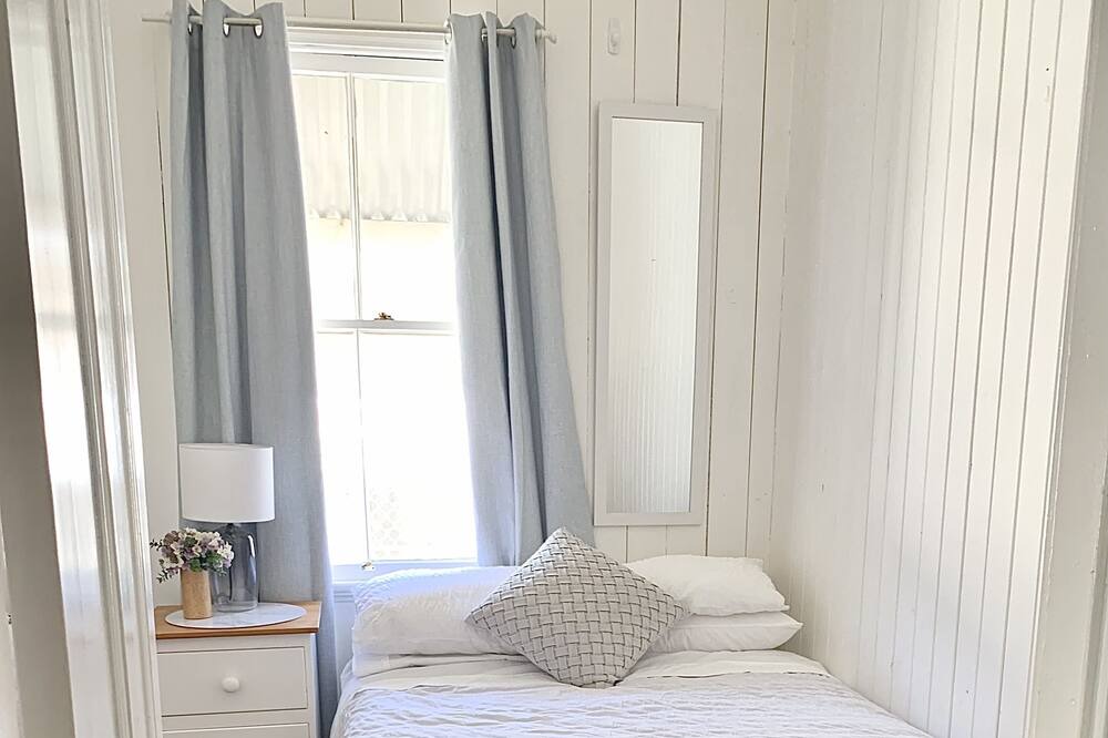 Photo of Bedroom in Milton