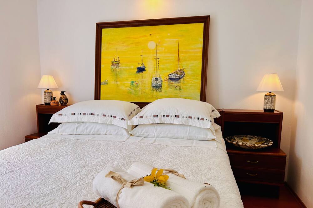 Photo of Bedroom in Kato Diminio