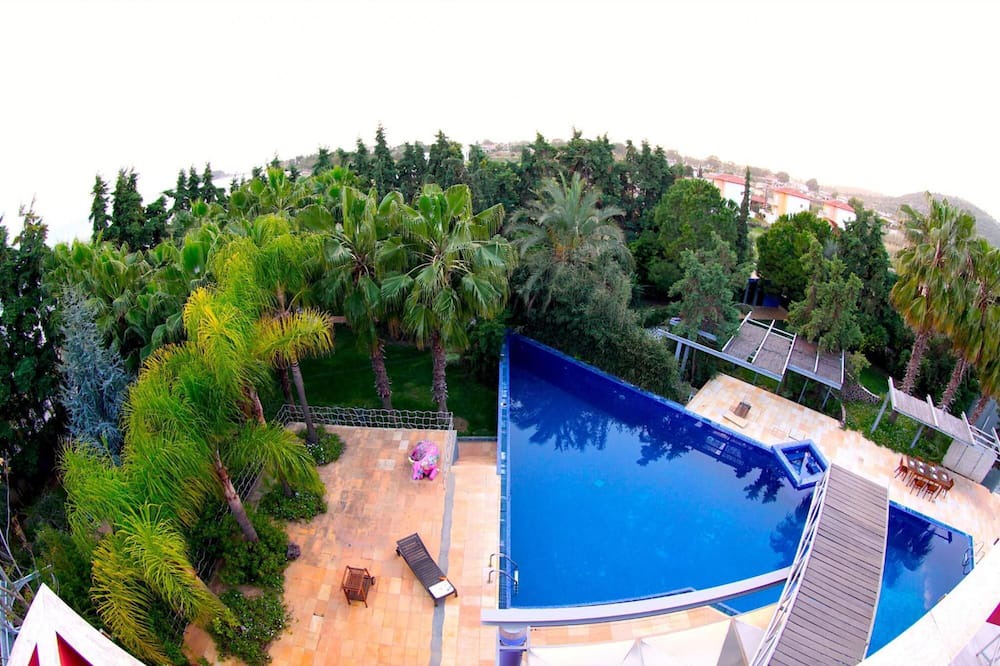 Photo of Outdoor in Eretria