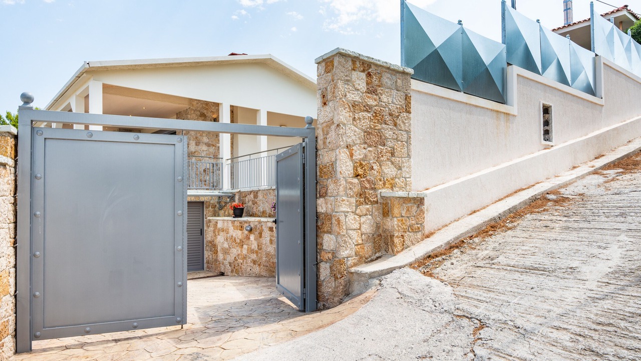 Photo of Outdoor in Oropos