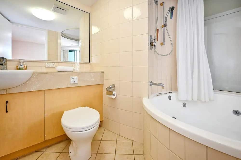 Photo of Bathroom in Alexandra Headland