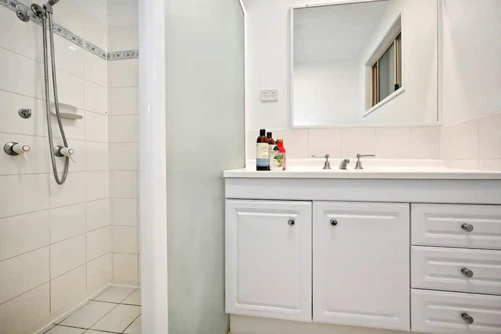 Photo of Bathroom in Warana
