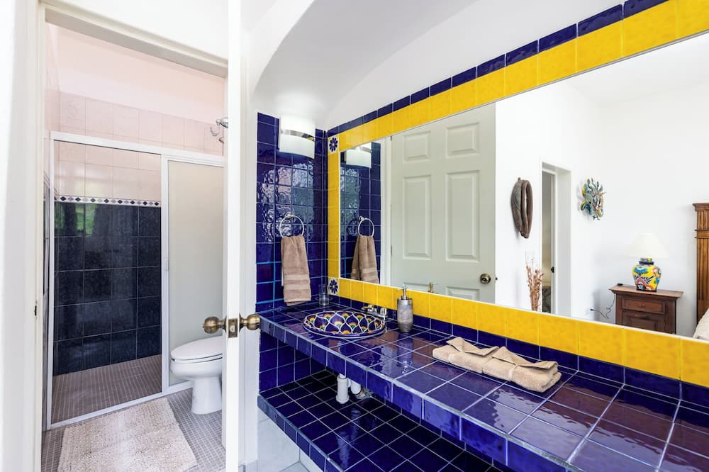 Photo of Bathroom in Lazaro Cardenas