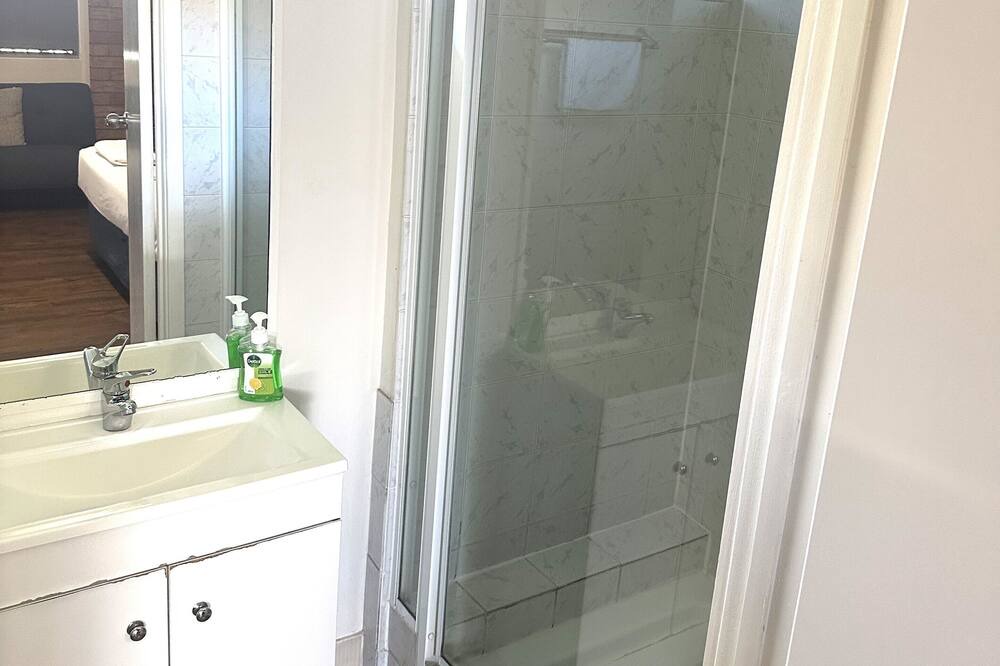 Photo of Bathroom in Kippa-Ring