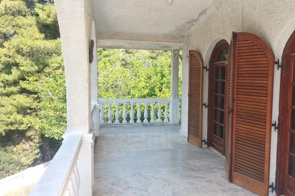 Photo of Outdoor in Eretria