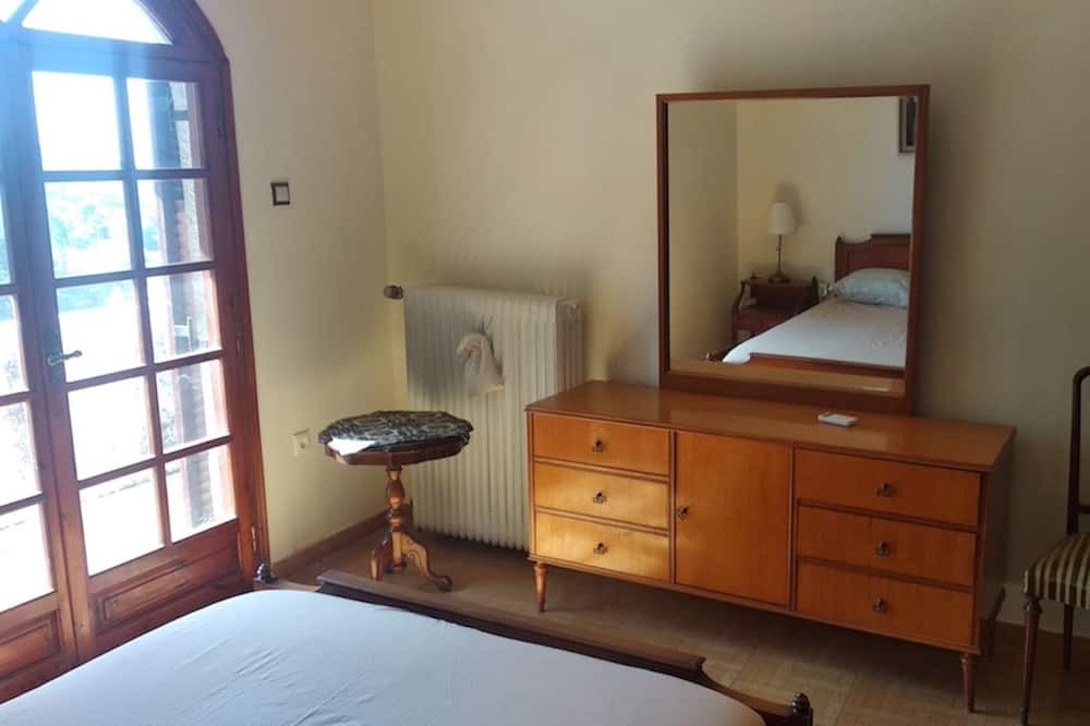 Photo of Bedroom in Eretria