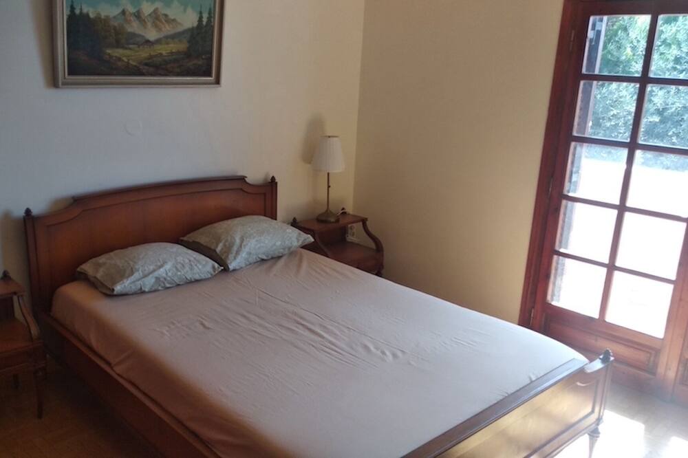Photo of Bedroom in Eretria