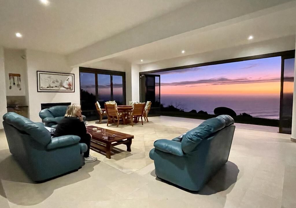Photo of Livingroom in Brenton-on-Sea