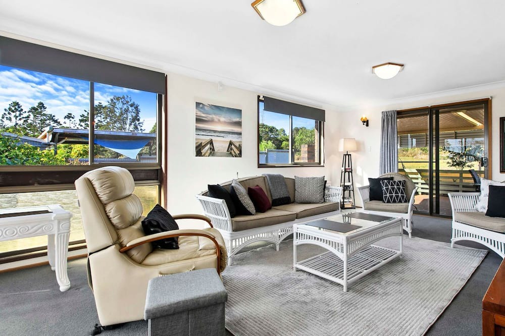 Photo of Livingroom in Nikenbah