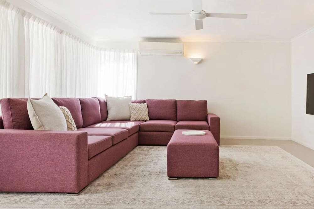Photo of Livingroom in Point Vernon