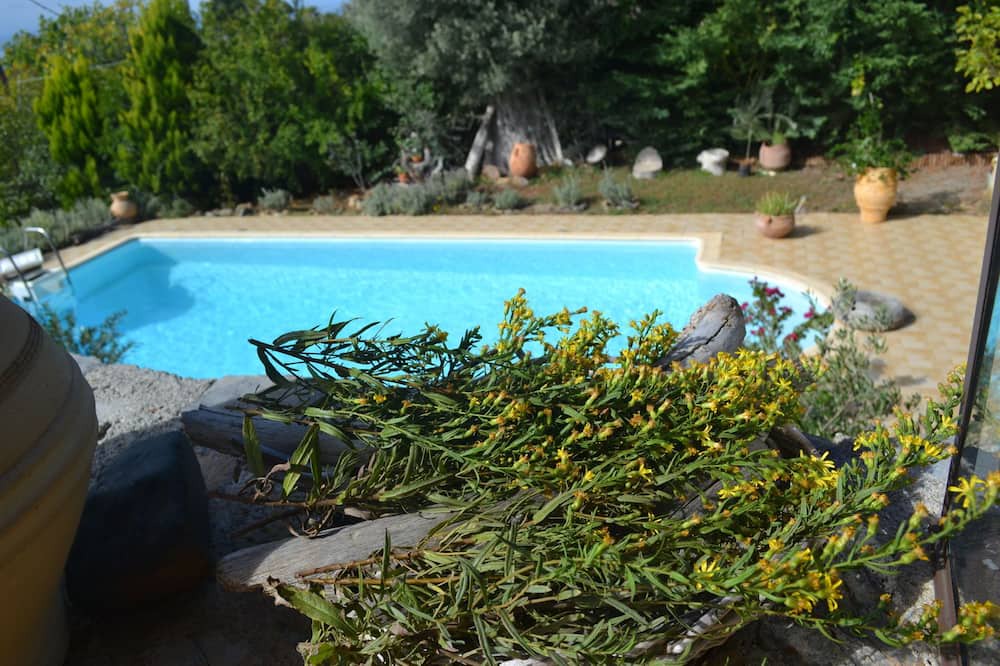 Photo of Outdoor in Nerotrivia