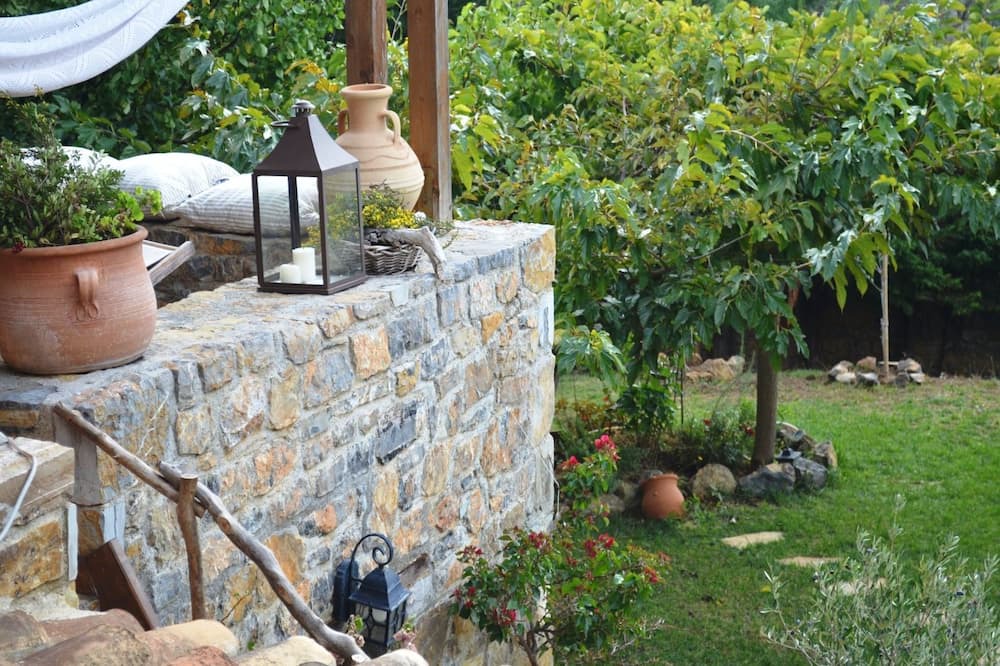 Photo of Outdoor in Nerotrivia