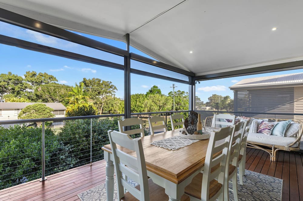 Photo of Patio Balcony in Tin Can Bay