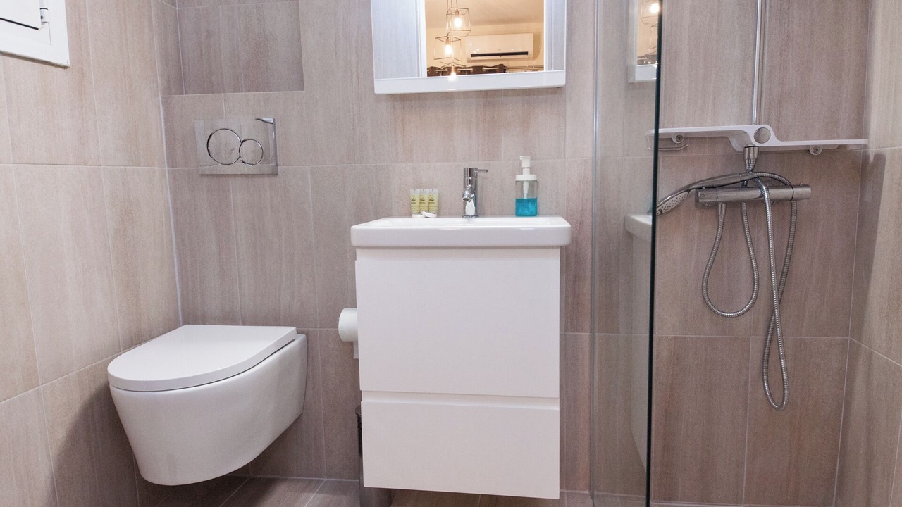 Photo of Bathroom in Galatsi