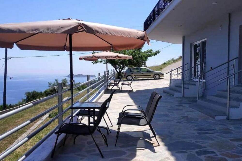 Photo of Patio Balcony in Agii Apostoli