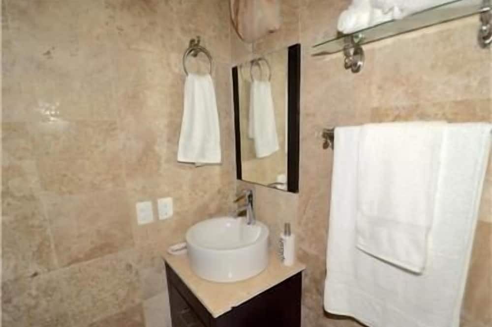 Photo of Bathroom in Colonia 5 de Diciembre