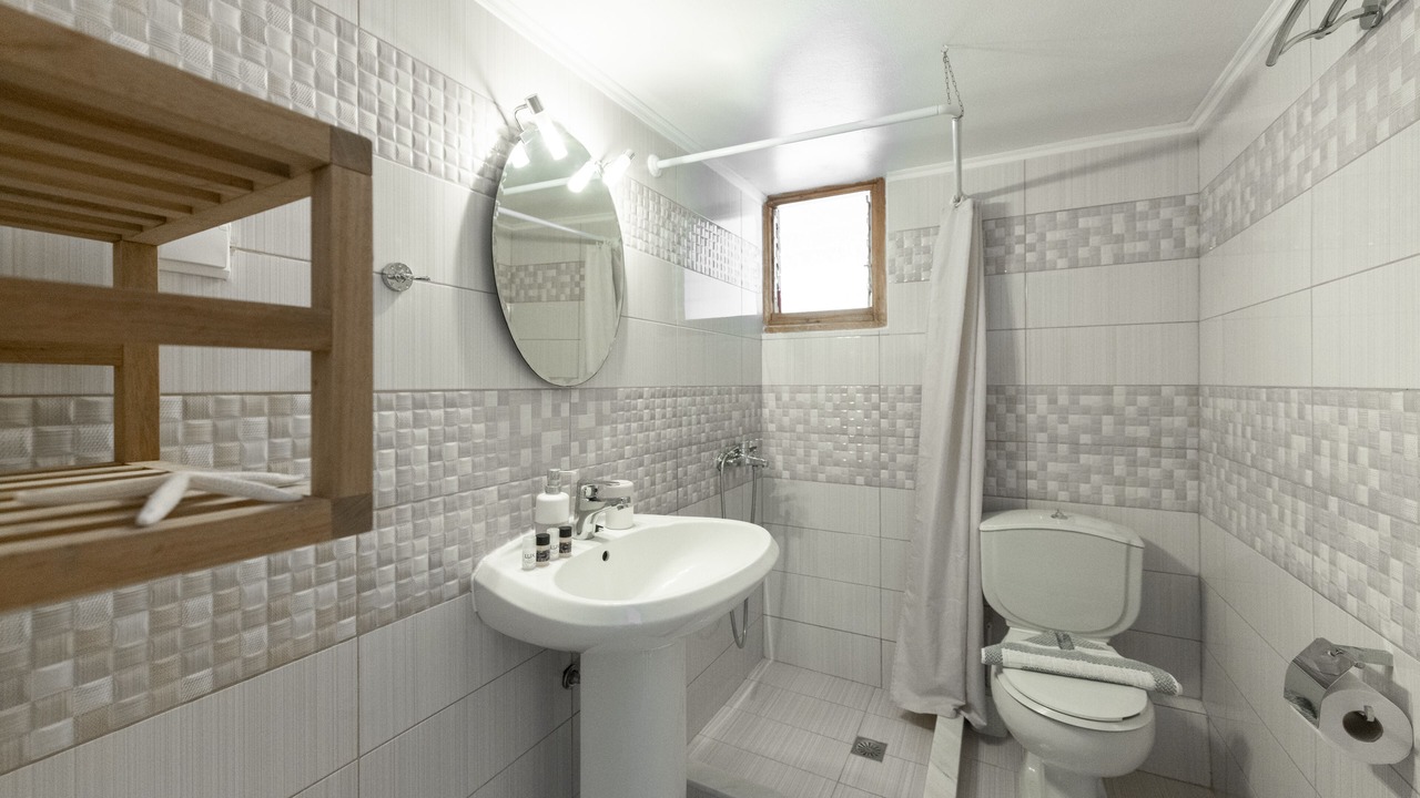 Photo of Bathroom in Melissopetra