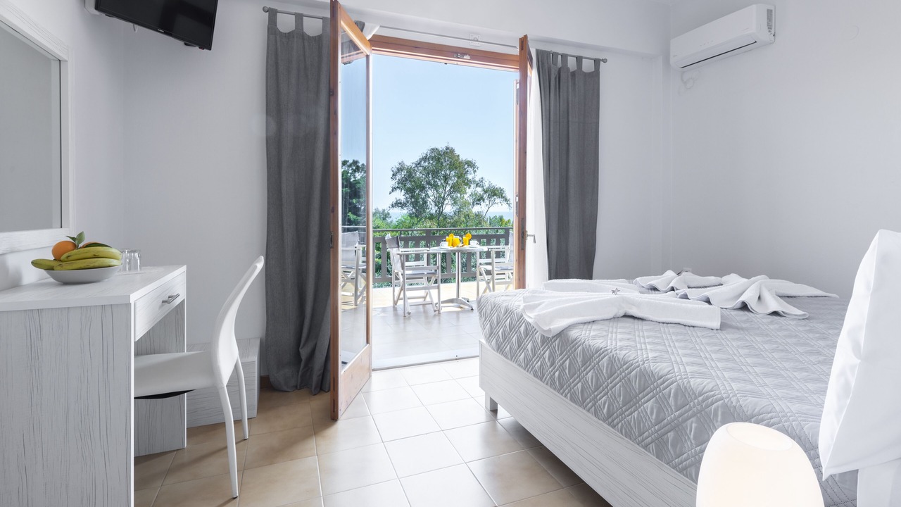 Photo of Bedroom in Melissopetra