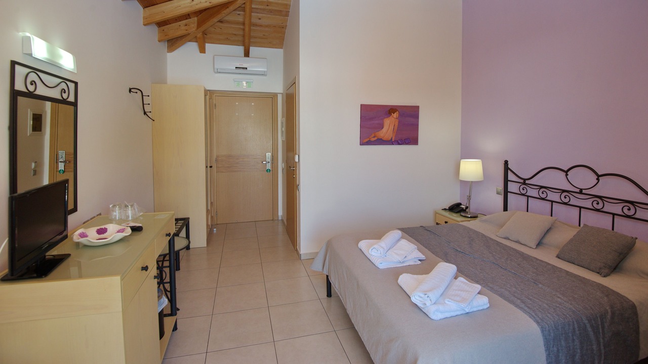 Photo of Bedroom in Steni Vala