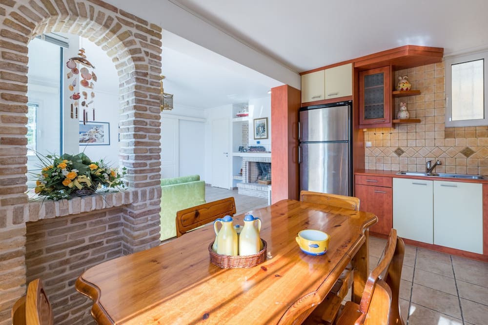 Photo of Kitchen in Lavreotiki