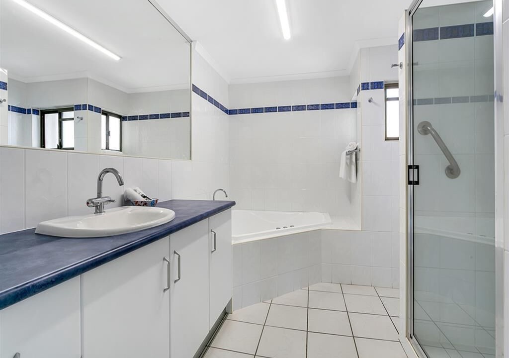 Photo of Bathroom in Trinity Beach