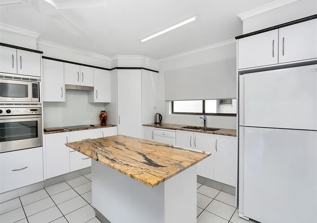 Photo of Kitchen in Trinity Beach