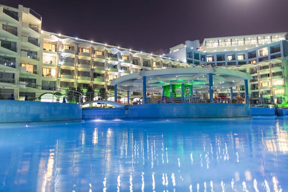 Photo of Outdoor in Ixia