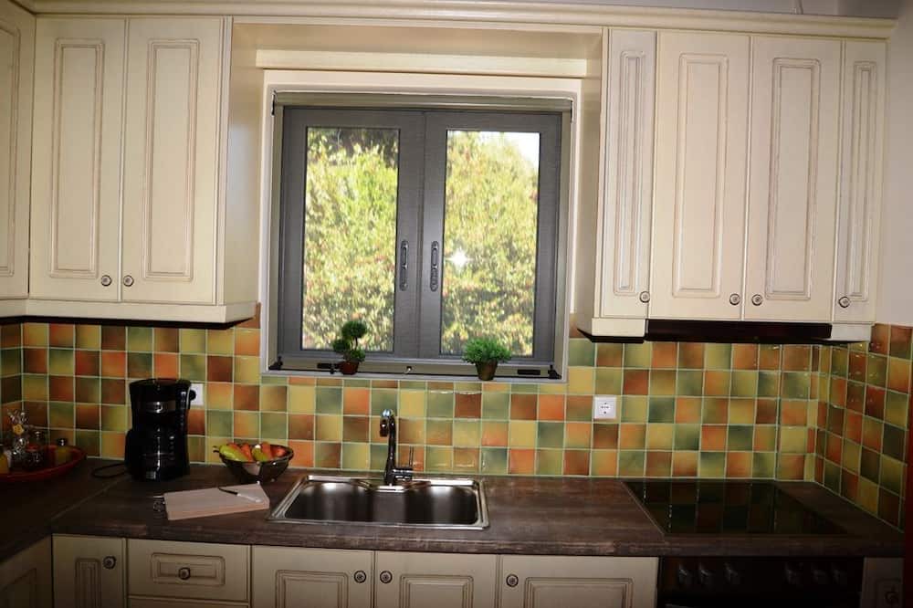 Photo of Kitchen in Livadi