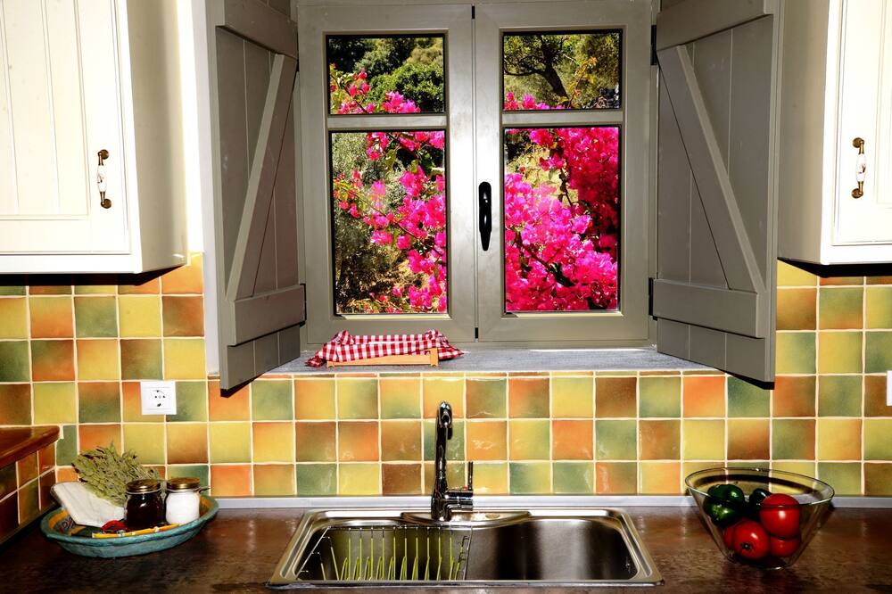 Photo of Kitchen in Livadi