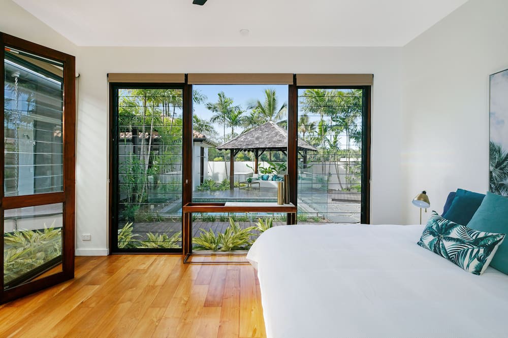Photo of Others in Palm Cove