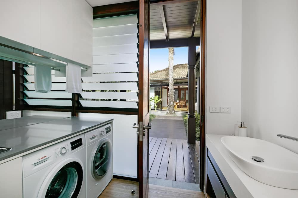 Photo of Bathroom in Palm Cove