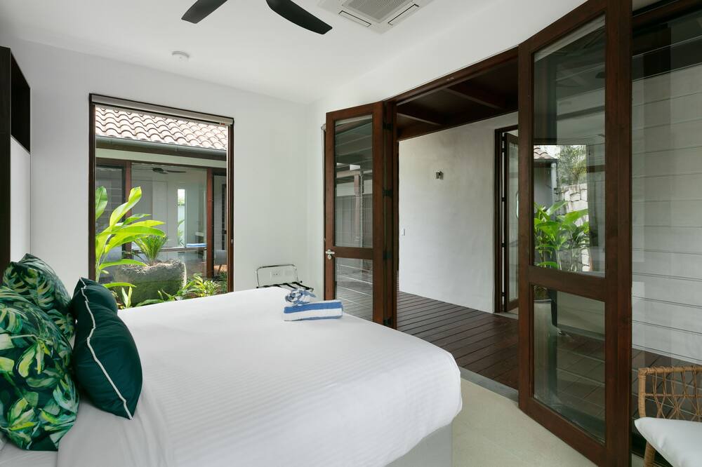 Photo of Others in Palm Cove