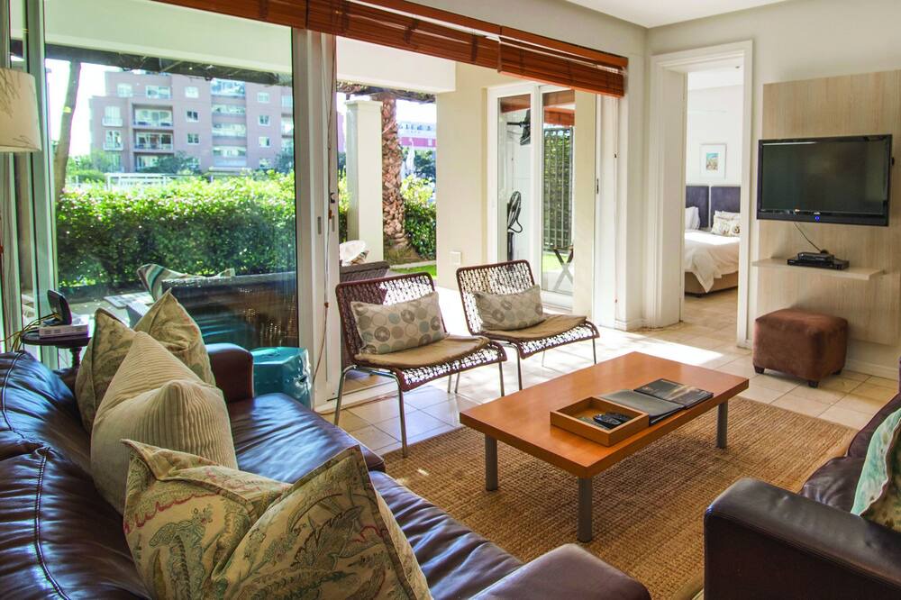 Photo of Livingroom in Victoria and Alfred Waterfront