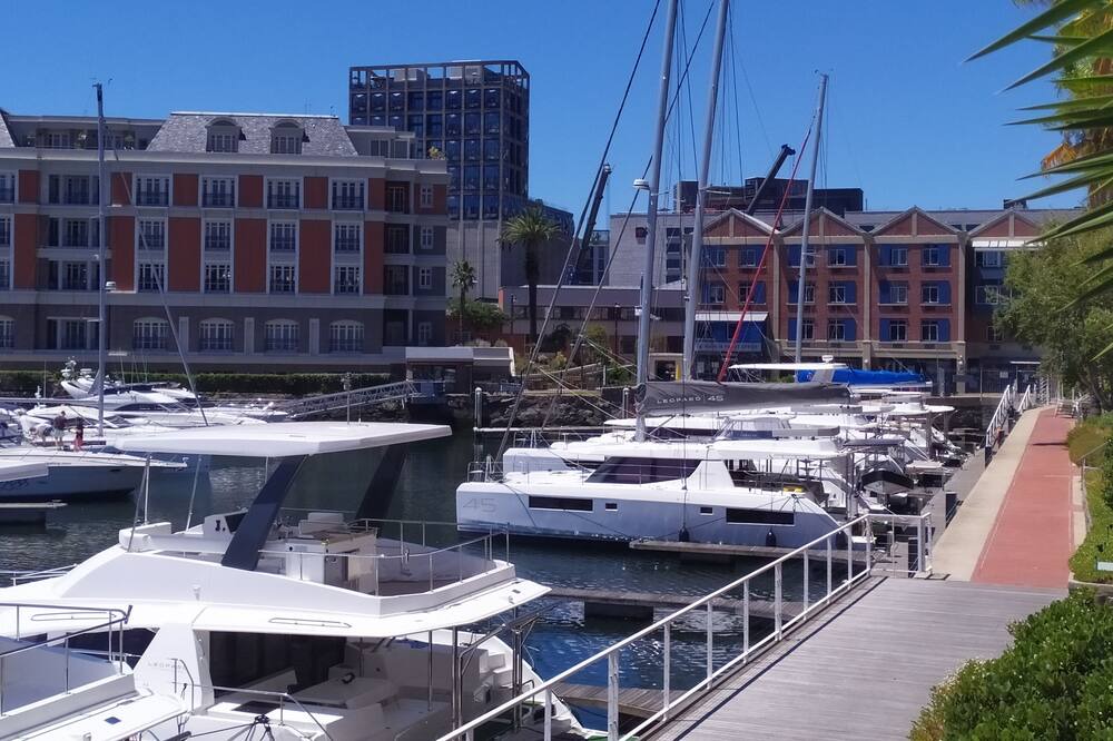Photo of Others in Victoria and Alfred Waterfront