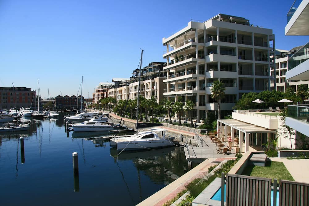 Photo of Outdoor in Victoria and Alfred Waterfront