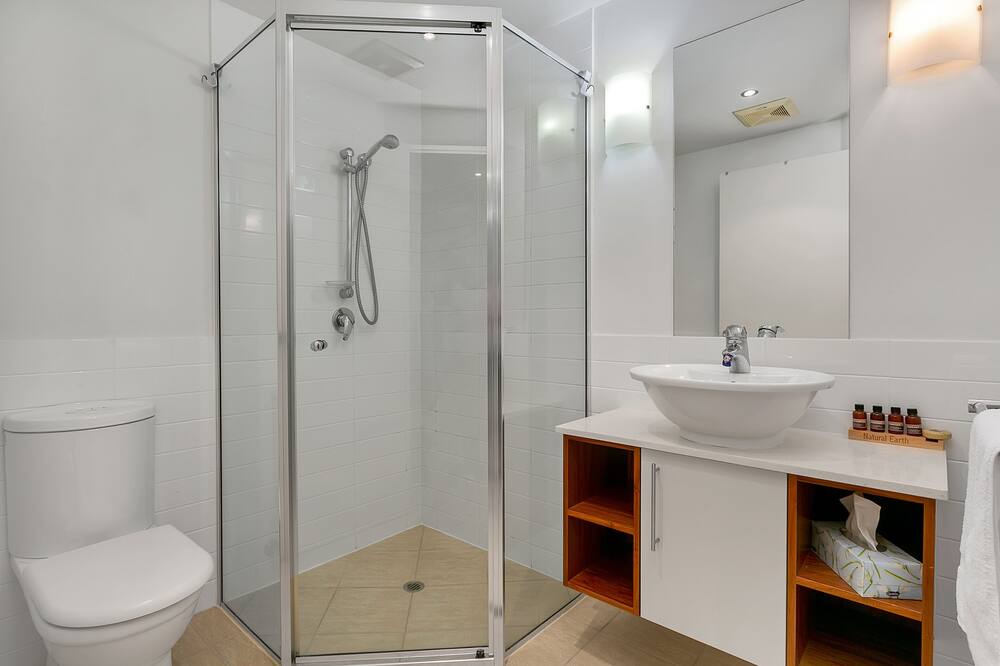 Photo of Bathroom in Yorkeys Knob