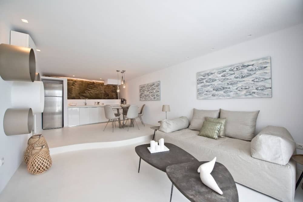 Photo of Bedroom in Tourlos
