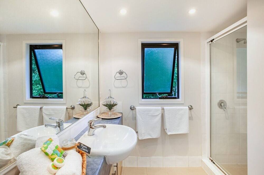 Photo of Bathroom in Mowbray