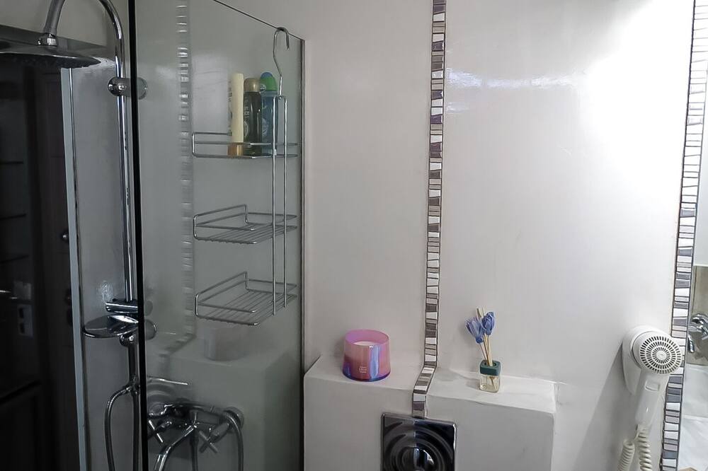 Photo of Bathroom in Koukaki