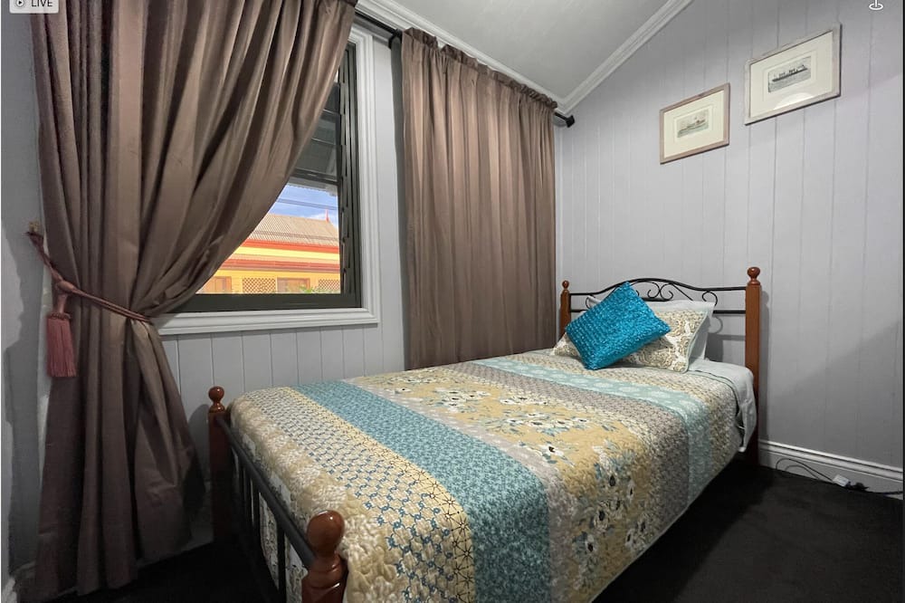 Photo of Bedroom in Warwick