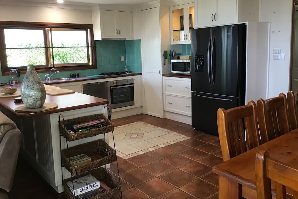 Photo of Kitchen in Machans Beach