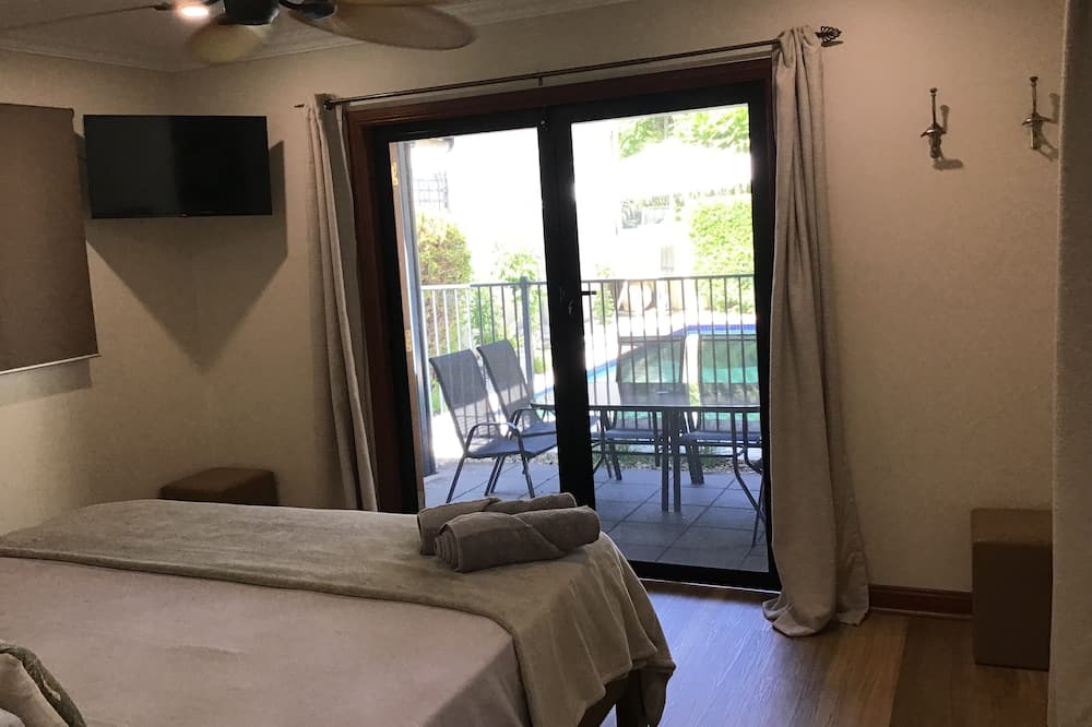 Photo of Bedroom in Machans Beach