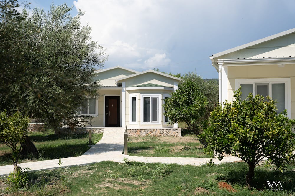 Photo of Others in Karavostasi