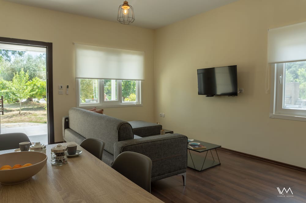 Photo of Livingroom in Karavostasi