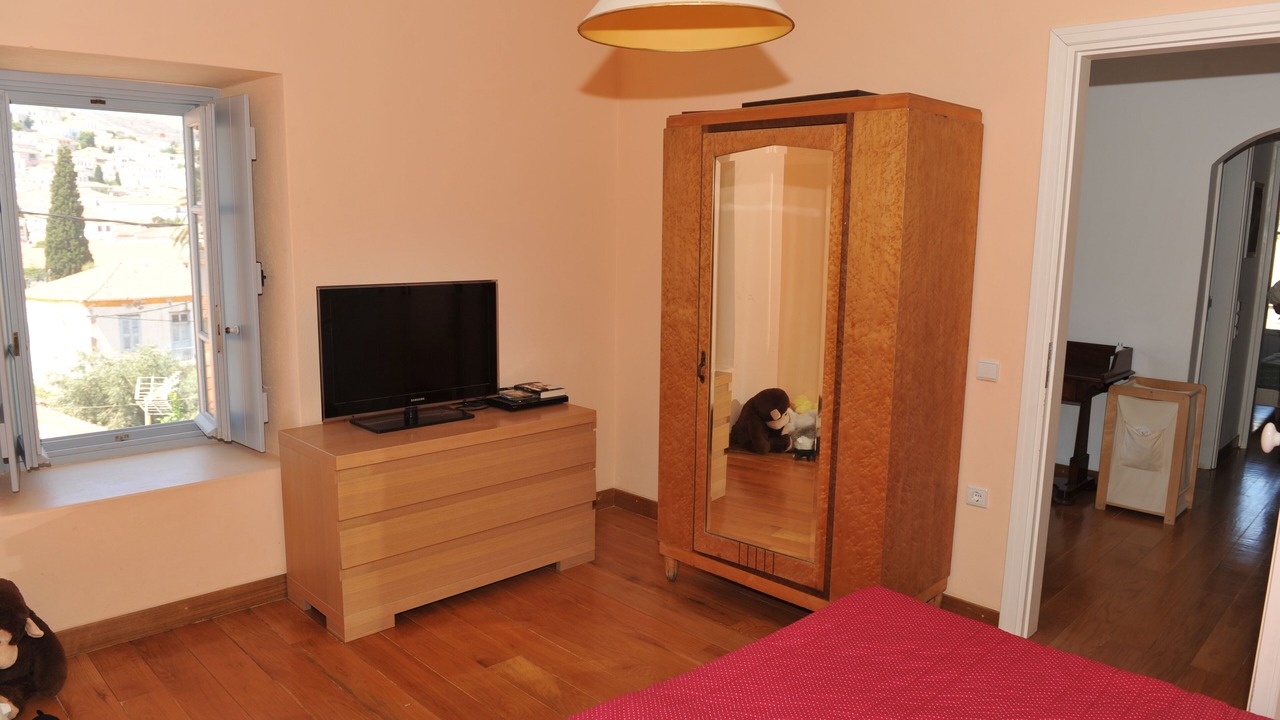 Photo of Livingroom in idhra