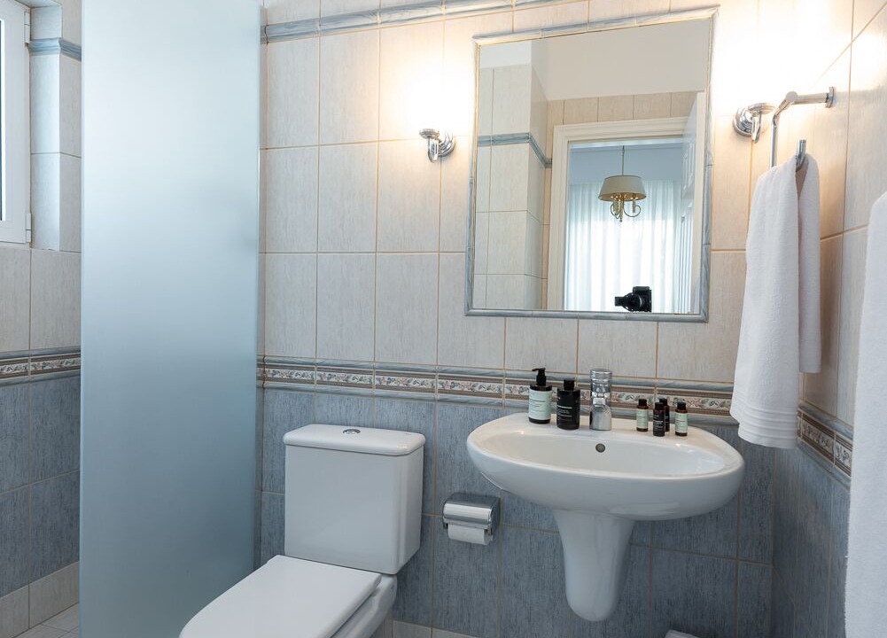 Photo of Bathroom in Thymari