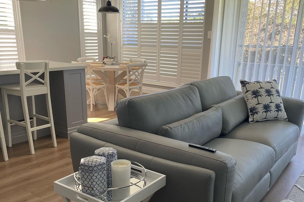 Photo of Livingroom in Blacks Beach
